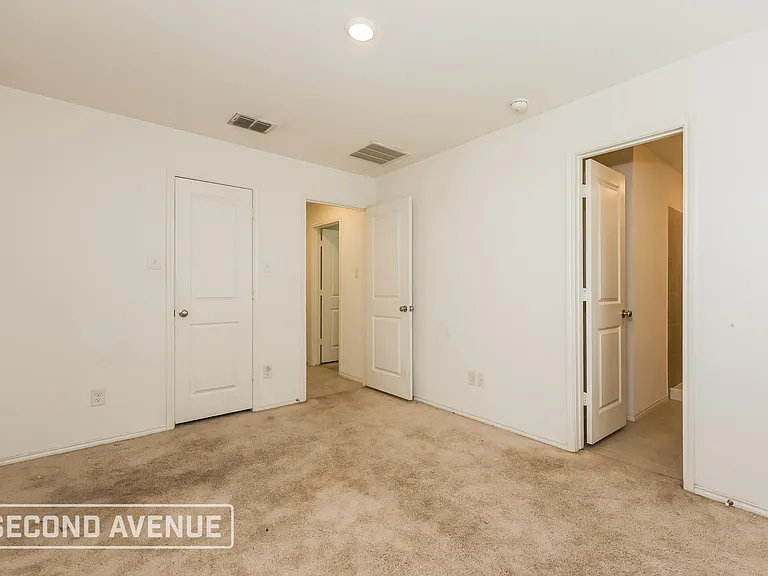 8738 Texas Risinger Dr — Photo 11