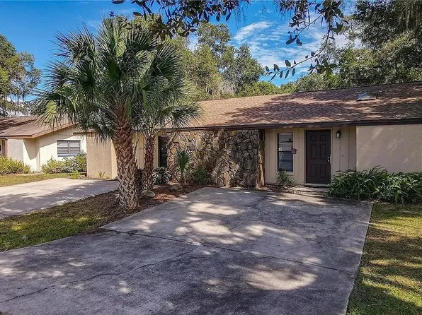 215 Beach Ln, Crystal River, FL 34429