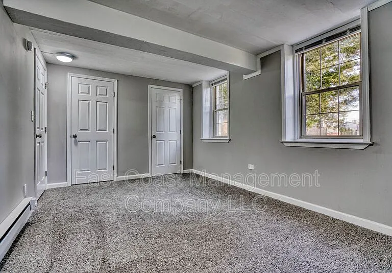 2110 Taylor Ave #B — Photo 21