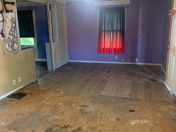 5th image of 1055 S Sheffield Ave