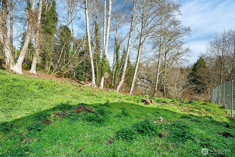 3rd image of 12 XX Chilton Road