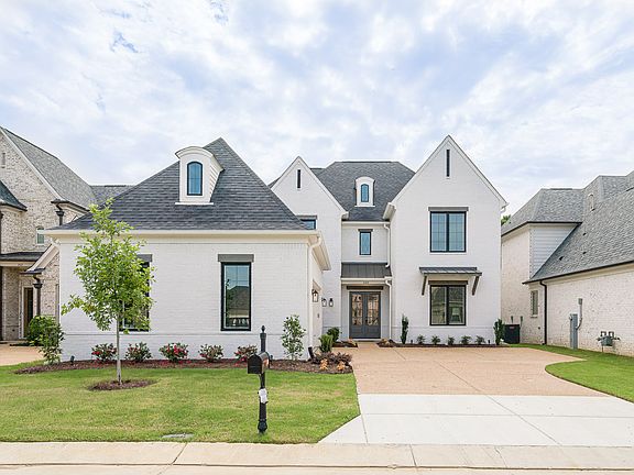 2nd image of 208 Chadwick Woods Ln
