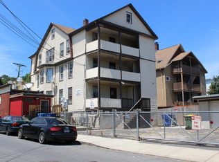 890 N Main St #1, Waterbury, CT 06704