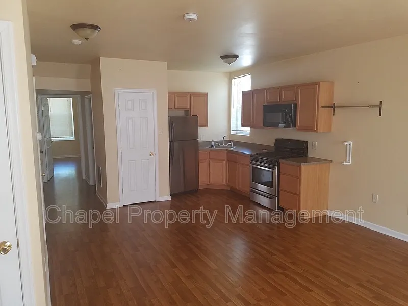 1 bed, 1.0 bath, 600 sqft, $1,200 — Photo 3