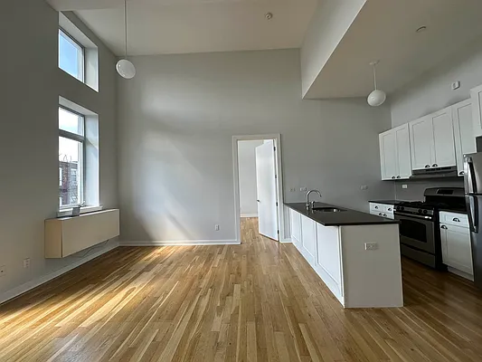 Rented by Oxford Property Group | media 13