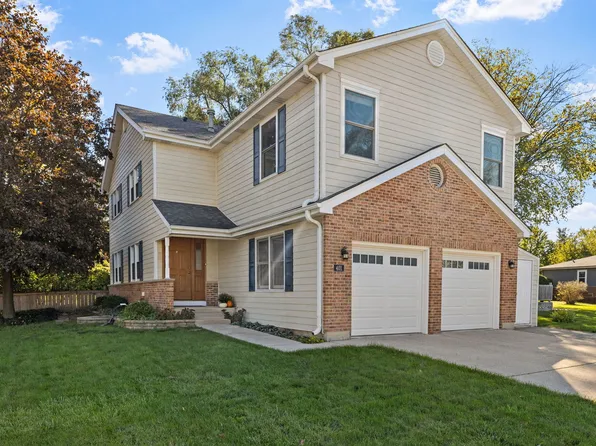 401 Lindley Ave, Westmont, IL 60559