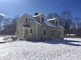 424 Dedham St, Wrentham, MA 02093