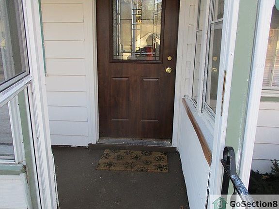 3rd image of 828 Alliance Ave