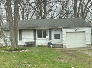 33603 Kenilworth Rd, Eastlake, OH