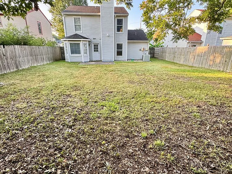 1332 Gravenhurst Cir — Photo 10