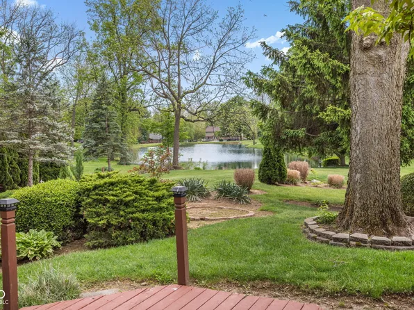 4407 Moss Ridge Ln, Indianapolis, IN 46237