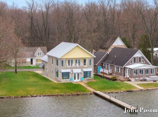 2138 Parker Dr, Wayland, MI