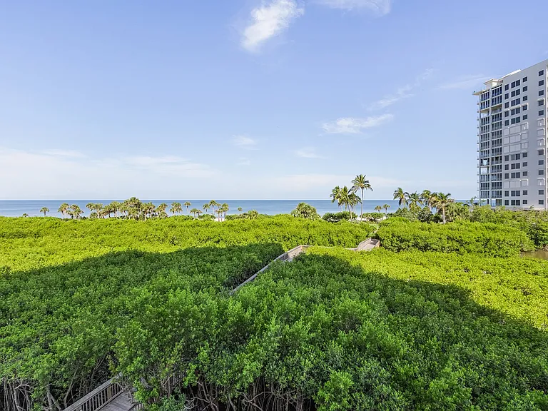50 Seagate Dr #302B — Photo 22