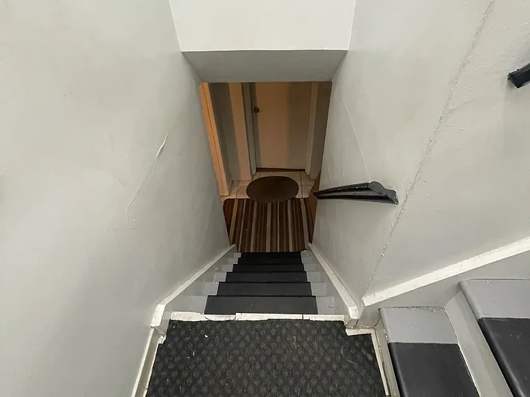 27 Wanita Rd — Photo 6