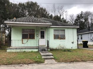 1011 Hearn St, Savannah, GA 31415