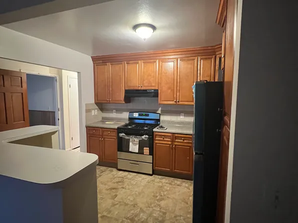 22-35 38th Street image 1 of 19