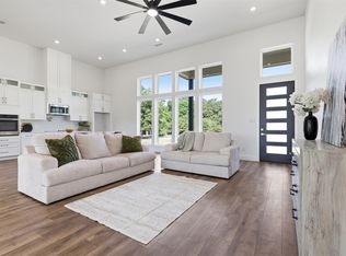 2304 Candlestick Dr, Granbury, TX 76049