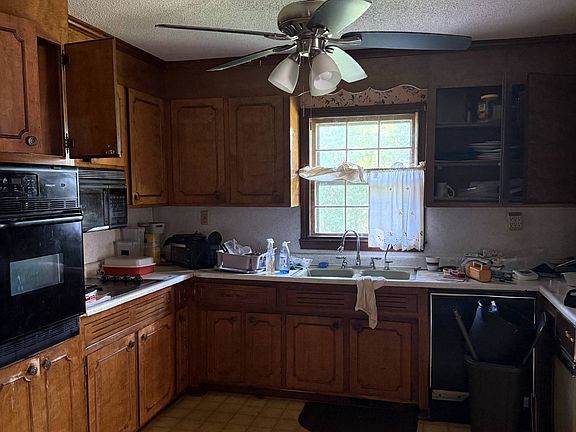 4th image of 216 Claxton Dr