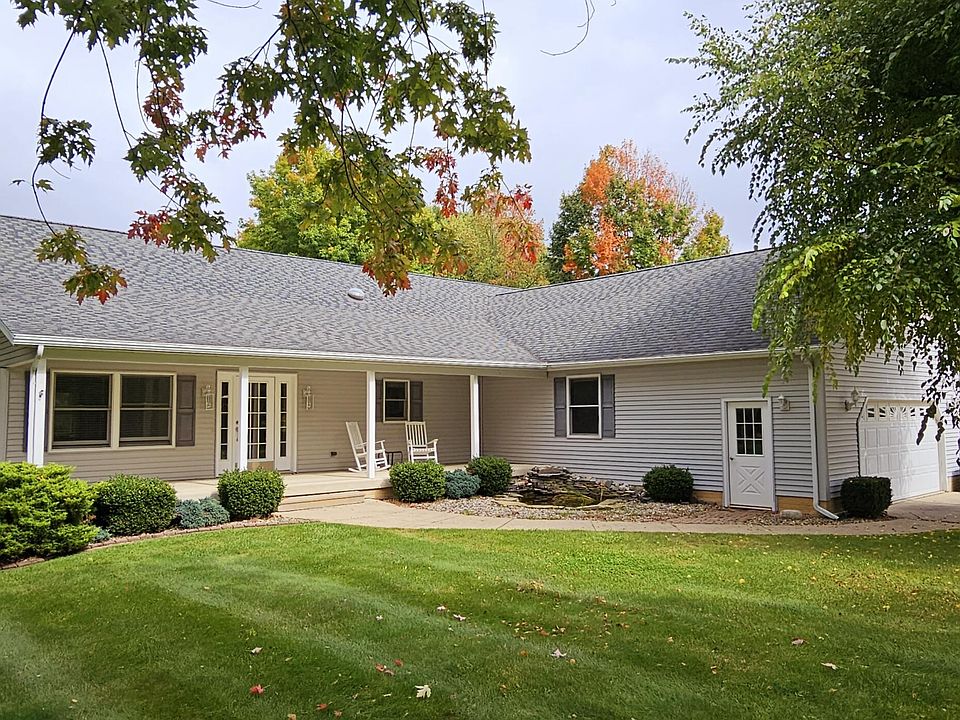 1st image of 2076 Woodland Trl