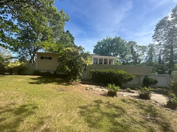 4 Lolly Lane, Centereach, NY 11720