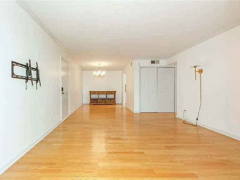 3005 Seven Pines Ln #201 — Photo 11