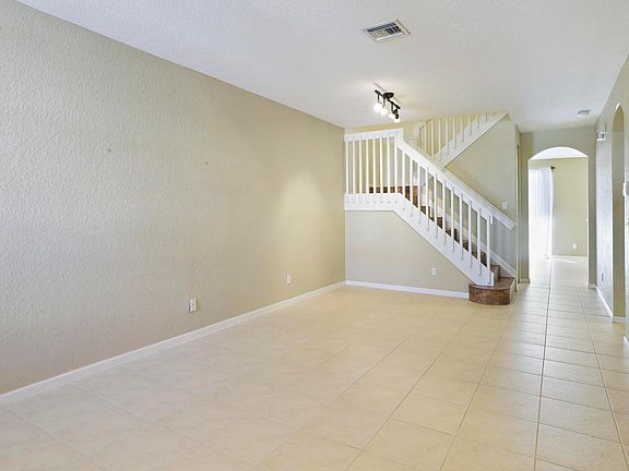 4th image of 56 Legacy Ct