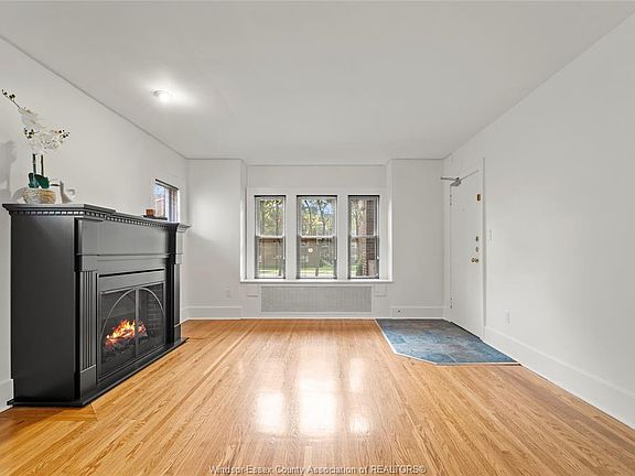 3rd image of 269 Randolph Pl #2