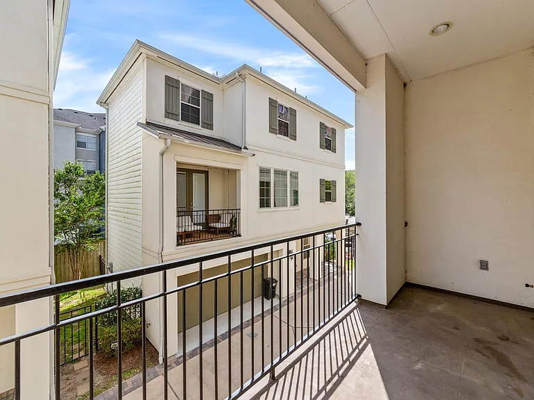 18 Hermann Park Ct — Photo 13