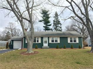 42 Cheney Ln, East Hartford, CT 06118