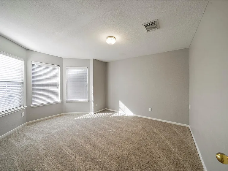11824 Princess Garden Way — Photo 14