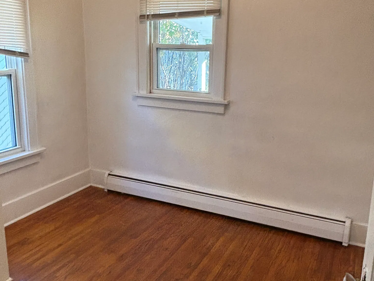 4 bed, 1400 sqft, $2,100 — Photo 3