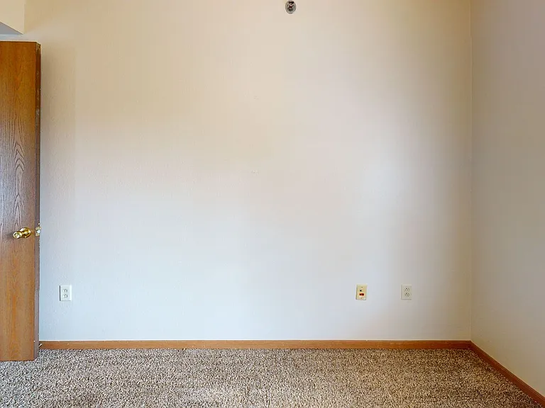 1407 S State St — Photo 28