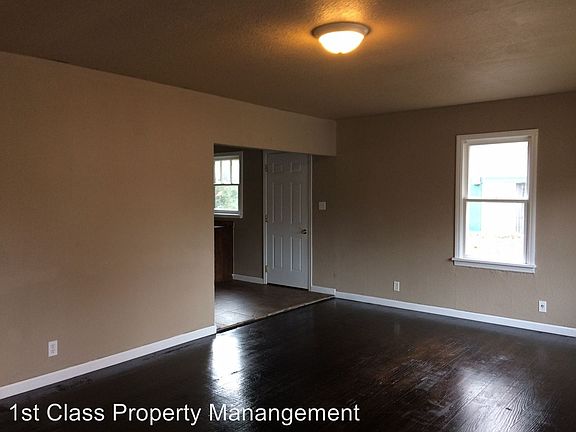 2nd image of 702 9th St