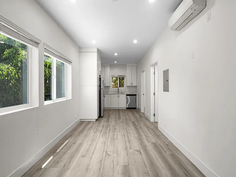 620 E Imperial Ave #A — Photo 5