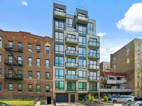 379 Ocean Pkwy APT 3A, Brooklyn, NY 11218
