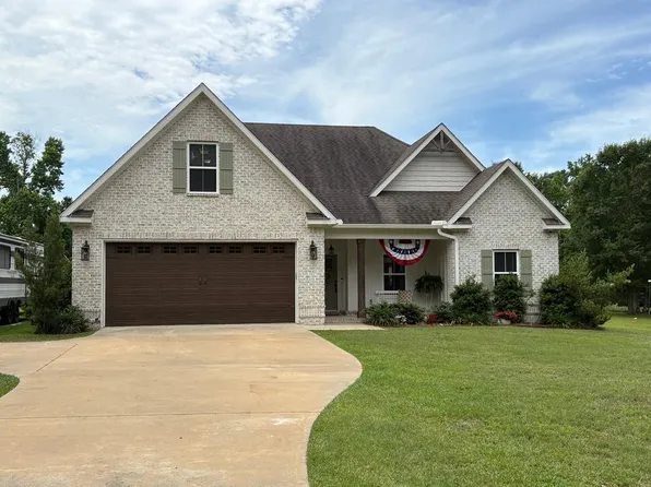 1180 Skipper Rd, Dothan, AL 36301