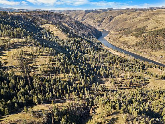 2nd image of 216 Ulmer Rd