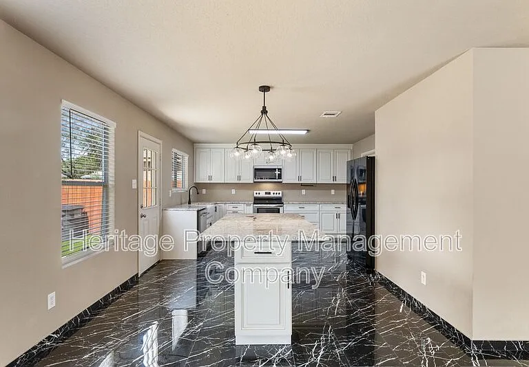 5819 Providence Oak — Photo 11