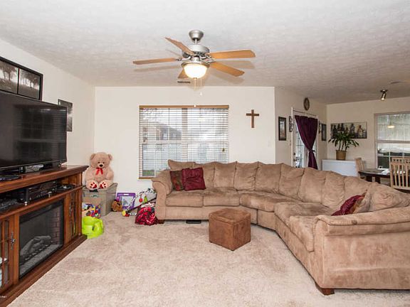 3rd image of 11203 Sand Lake Ct