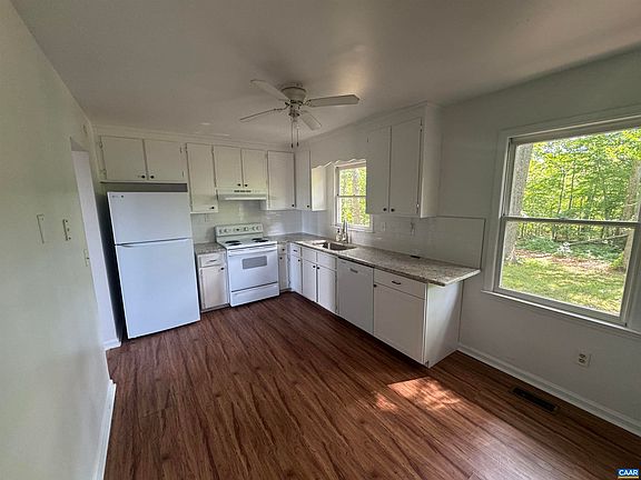 2nd image of 86 Saddle Creek Ln