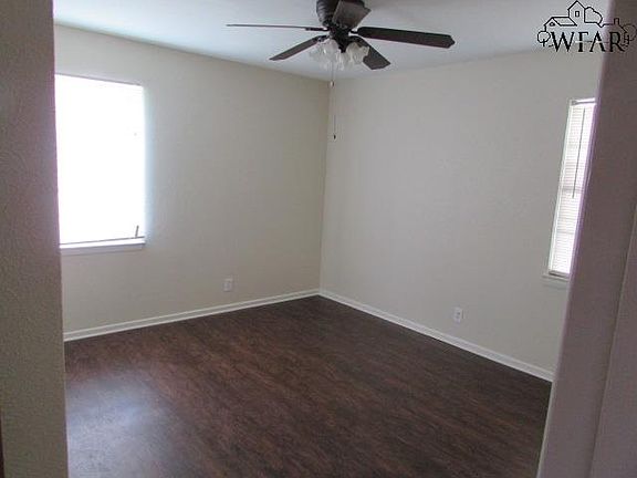 4th image of 4107 Palomino St