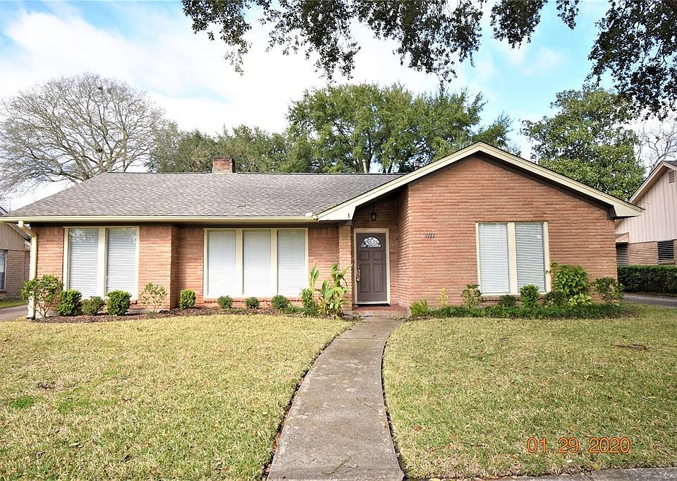 1st image of 1111 Baymeadow Dr
