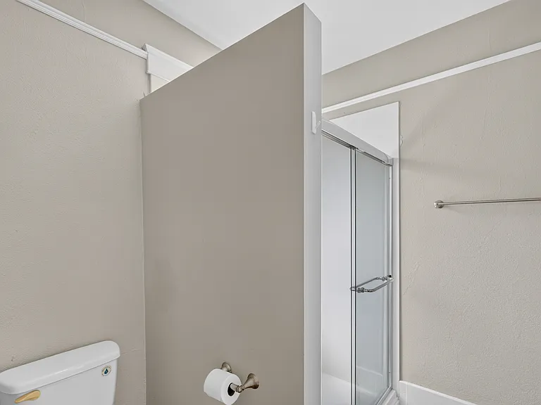 831 Rutledge Ave — Photo 15