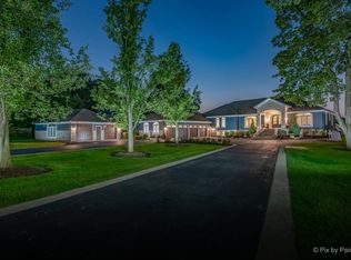 2923 Regner Rd, McHenry, IL 60051