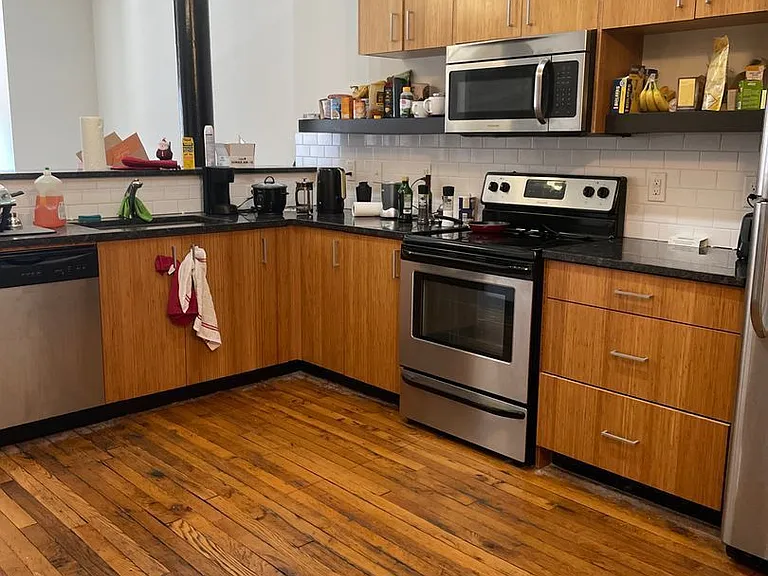 1322 W Broad St #2-A — Photo 2