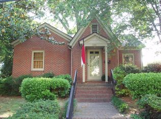 2405 Dix St, Raleigh, NC 27609