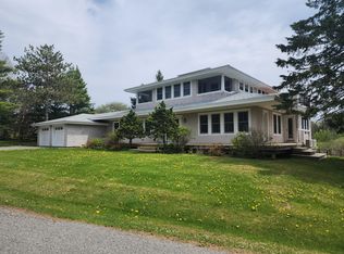 14 Belle Point Rd, Belfast, ME 04915