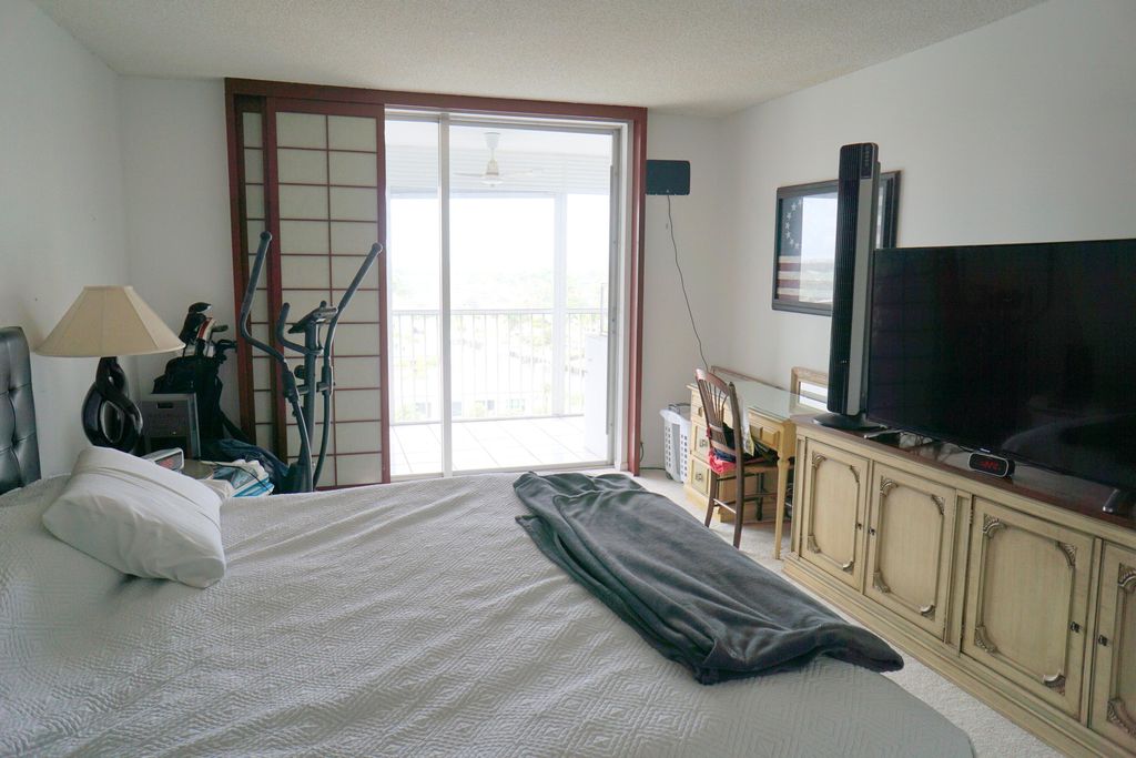 303 N Riverside Drive #PH4, photo 9