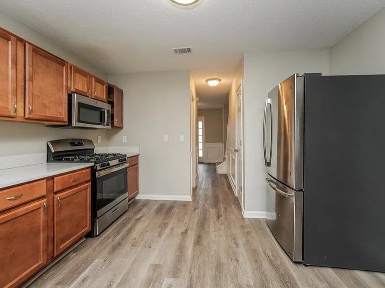 1452 Shelnut Ct — Photo 8