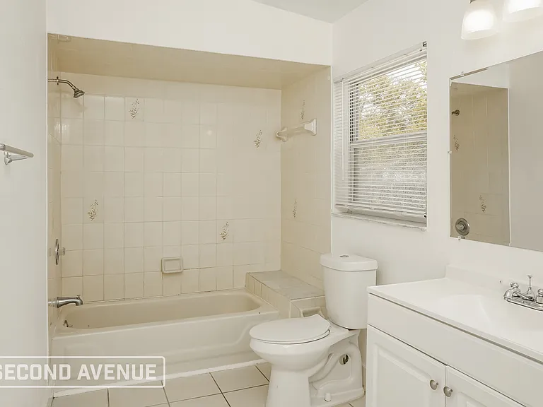 8617 Shumock Ave — Photo 16
